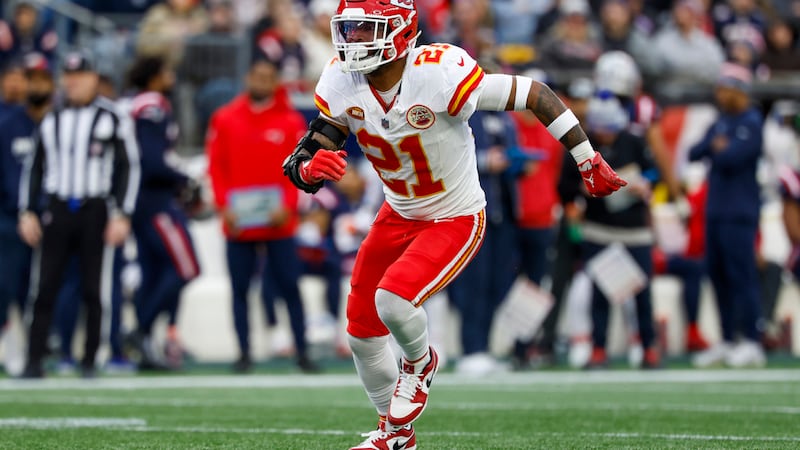 FILE -Kansas City Chiefs safety Mike Edwards (21) drops into coverage during the second half...