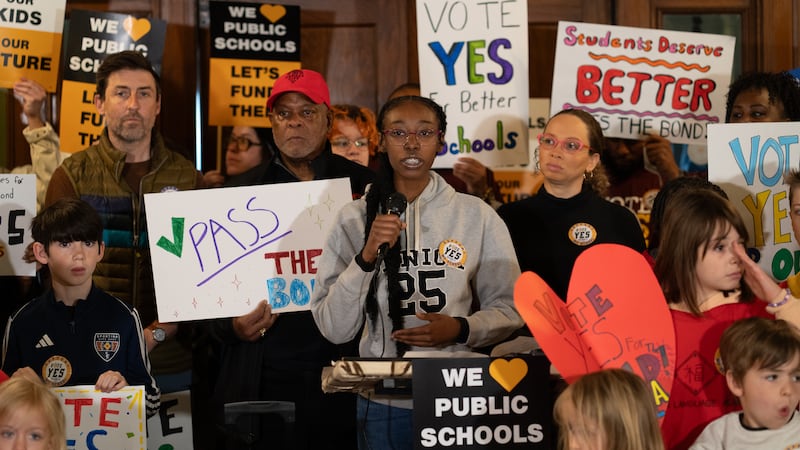 Hundreds of parents, students and educators rallied over the weekend to urge Kansas City...